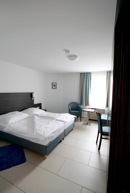 Hotel Konoba Meckenheim  Zimmer foto